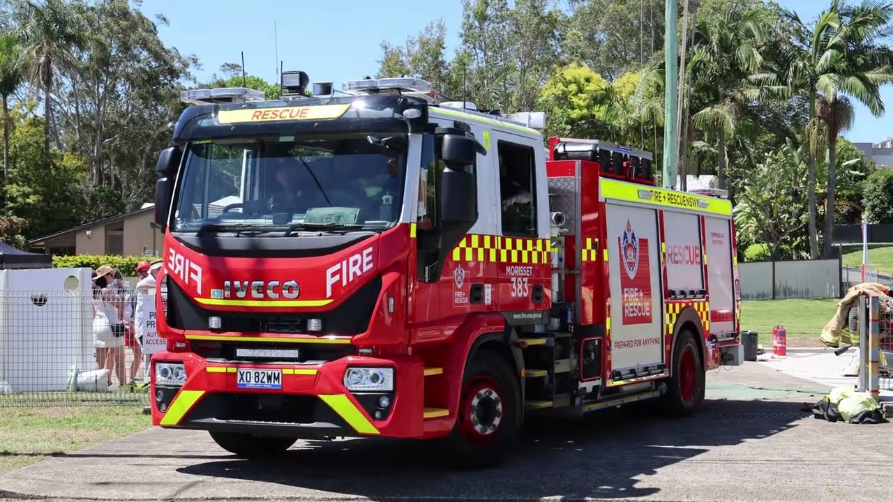 Fire & Rescue NSW RP383 (Morisset) Turning Out TWICE + NSW RFS Peninsula 1 Responding