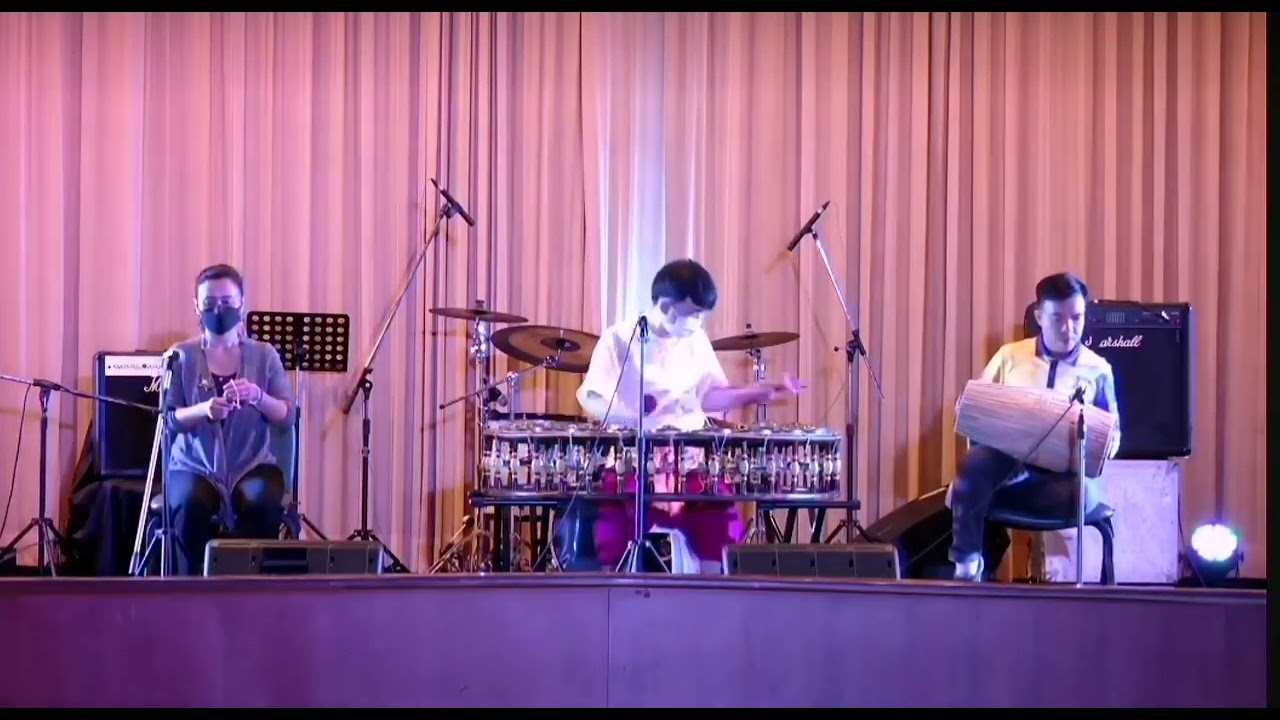 เดี่ยวฆ้องวงใหญ่ เพลงอาหนู                                   คณะศิลปกรรมศาสตร์ มหาวิทยาลัยรามคำแหง