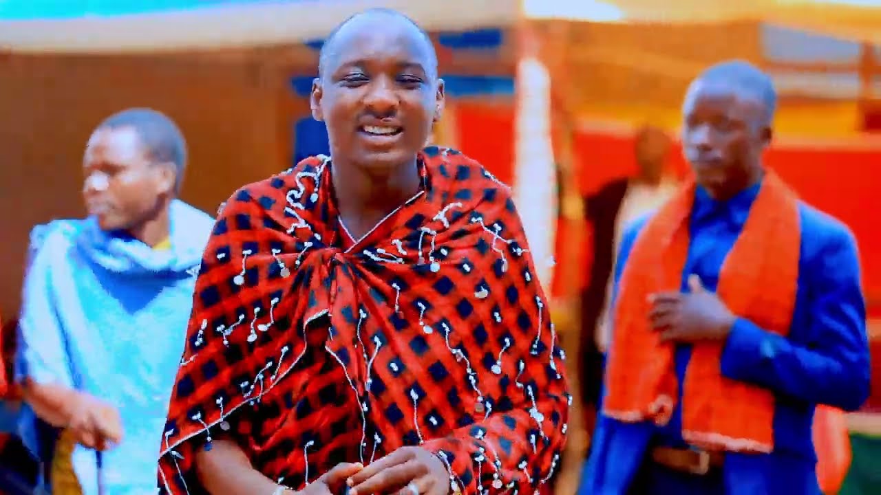 DANI MBAJI MAKERE_SOBUSOBU LIVE PERFOMANCE