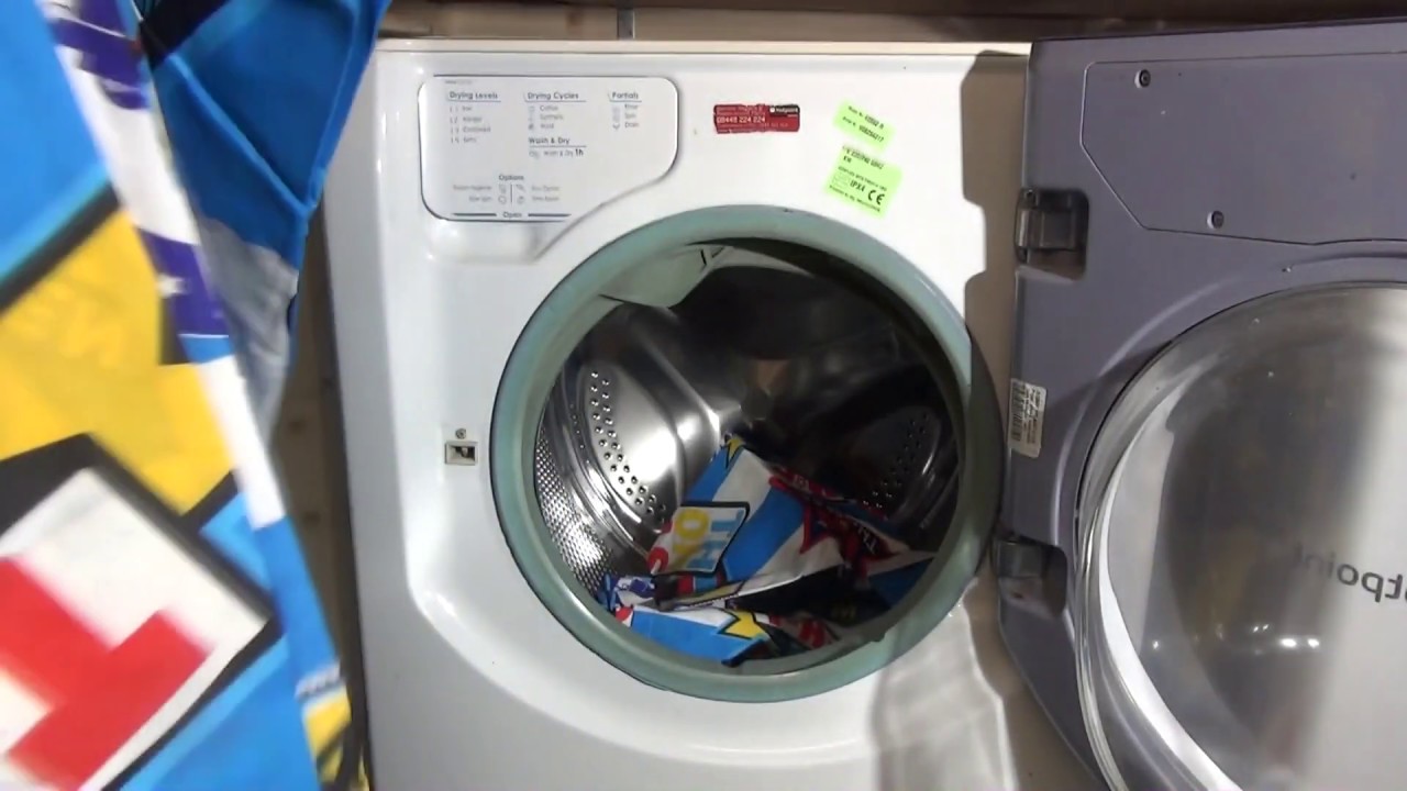 Hotpoint Aqualtis AQM8F49U washer dryer : wash and dry 1 hour (Full length cycle)