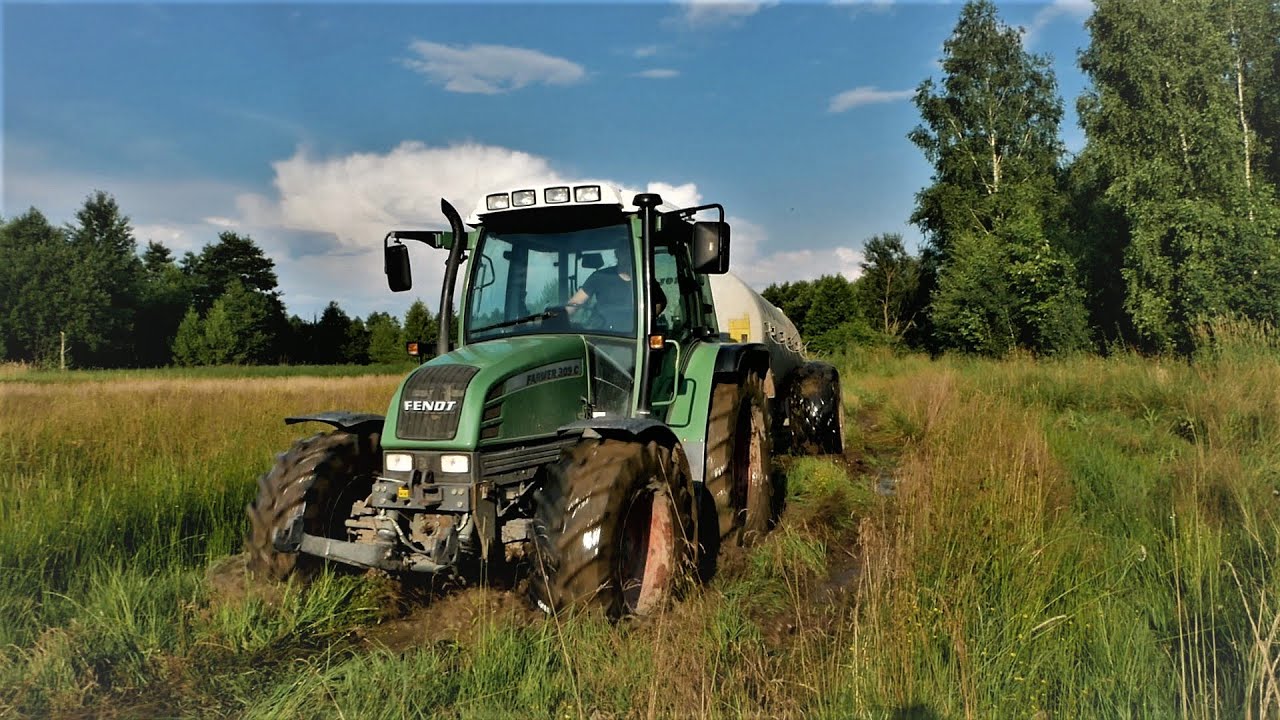 *PŁYWAJĄCY FENDT W BŁOCIE?!*  Gnojowica 2020 &bull; Ciężki przejazd na łąkę! Fendt Farmer & Joskin