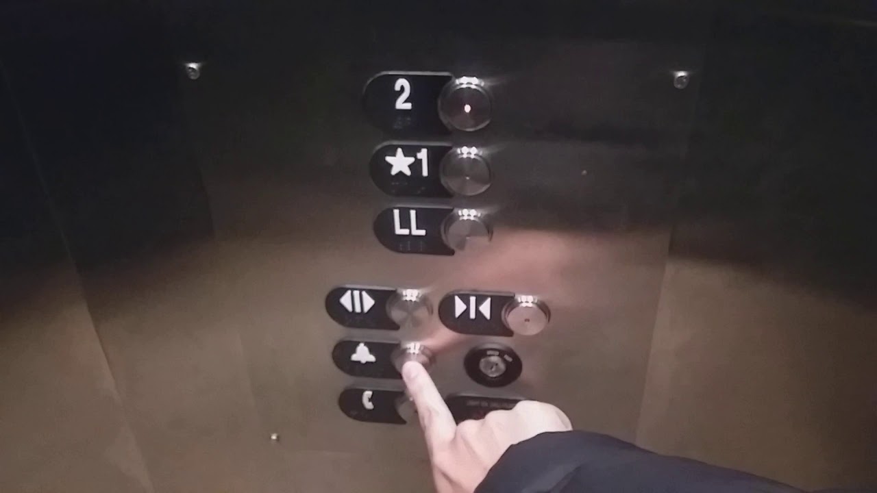Otis Hydraulic Elevator At 184 1st St In Elizabeth, NJ