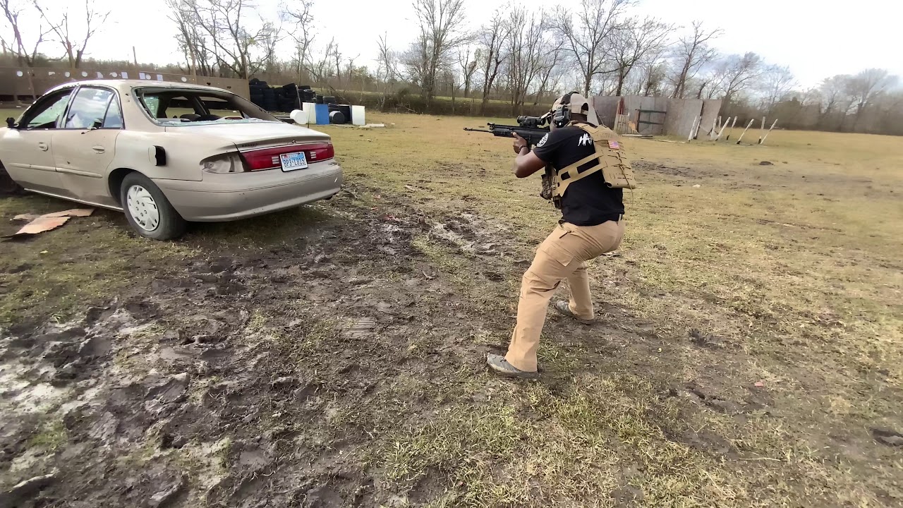FN Scar 17S  This what the U.S Special Operation