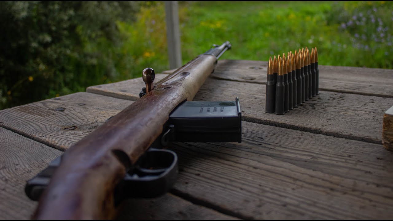 SVT-40 Tokarev self-loading rifle. Super weapon of the USSR. At the shooting range