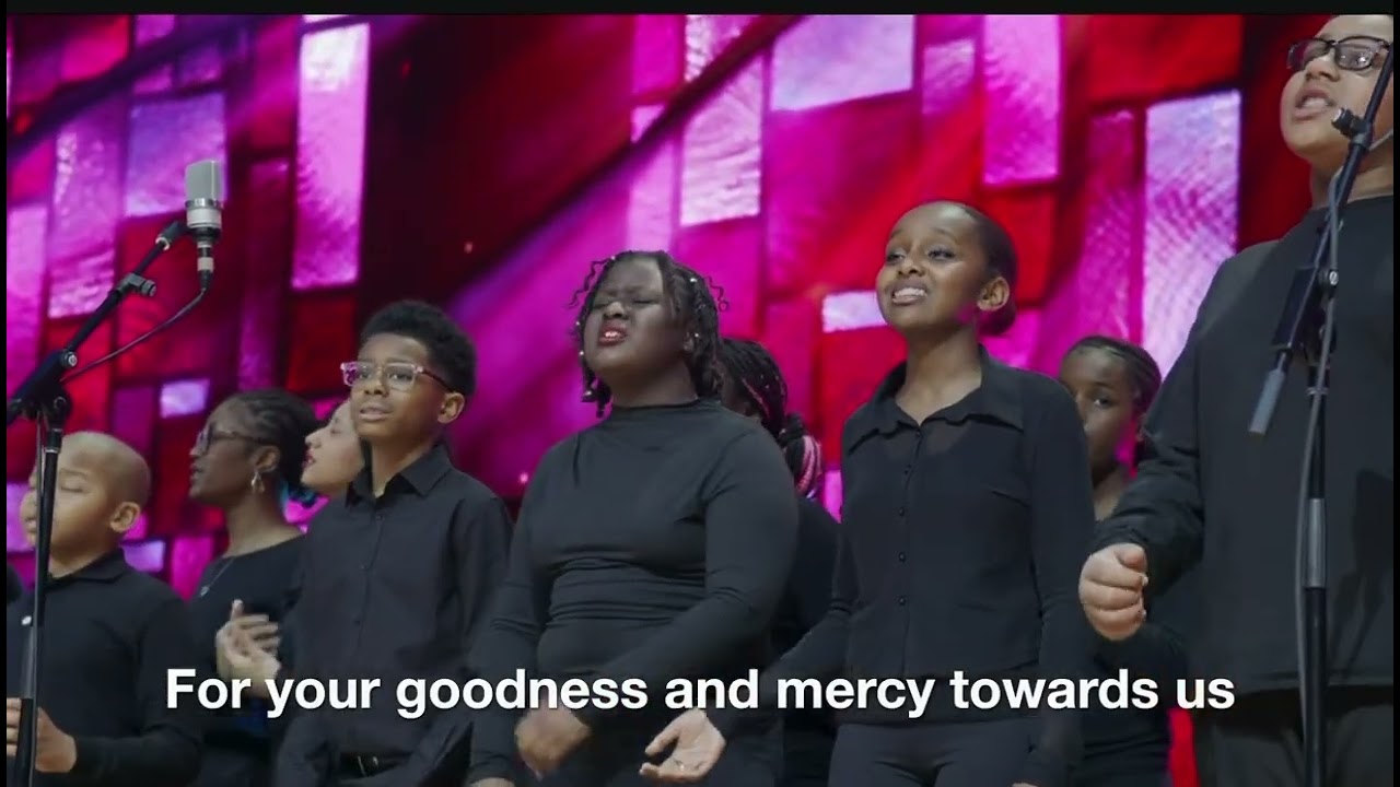 Watch me minister this song - We Offer Praise by Rodnie Bryant