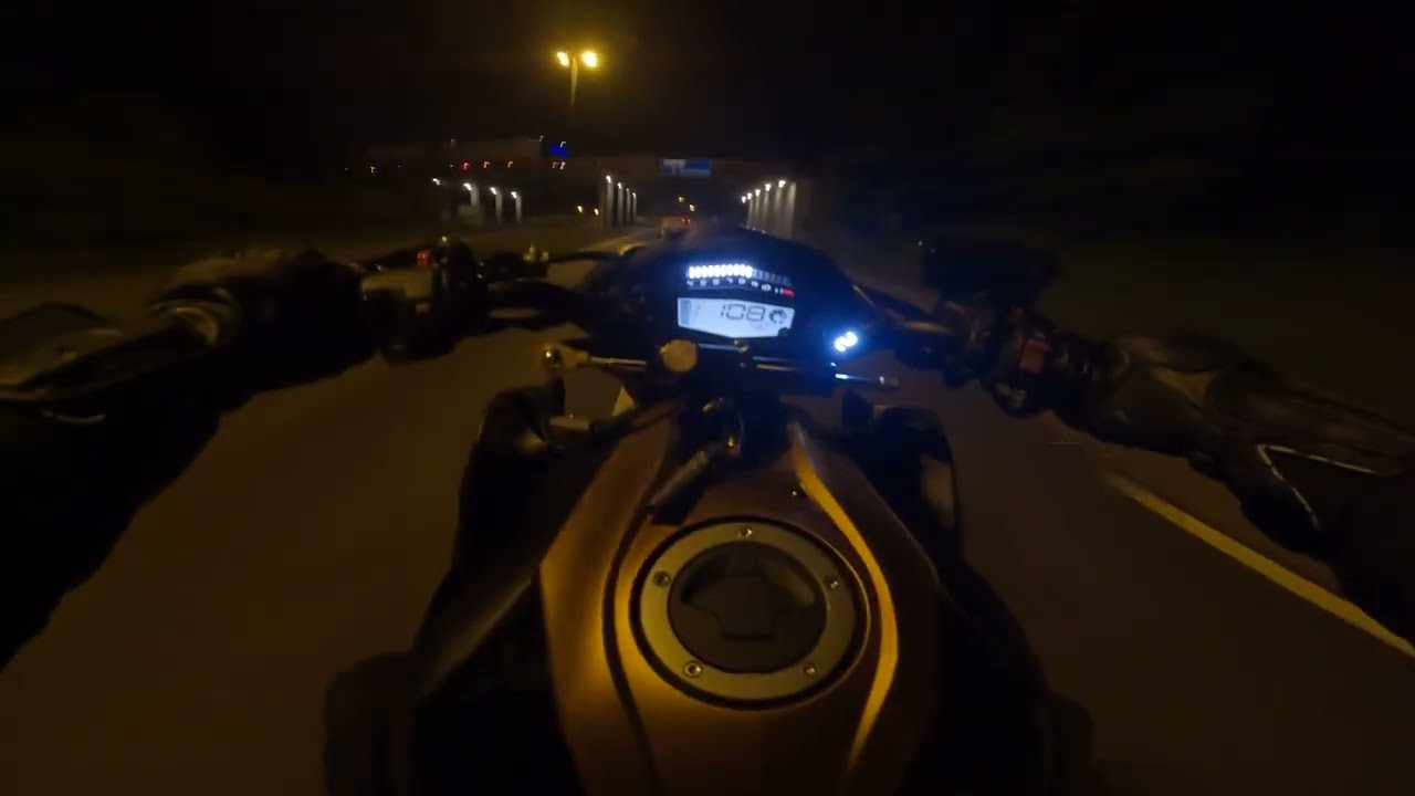 Kawasaki z1000 midnight speedrun