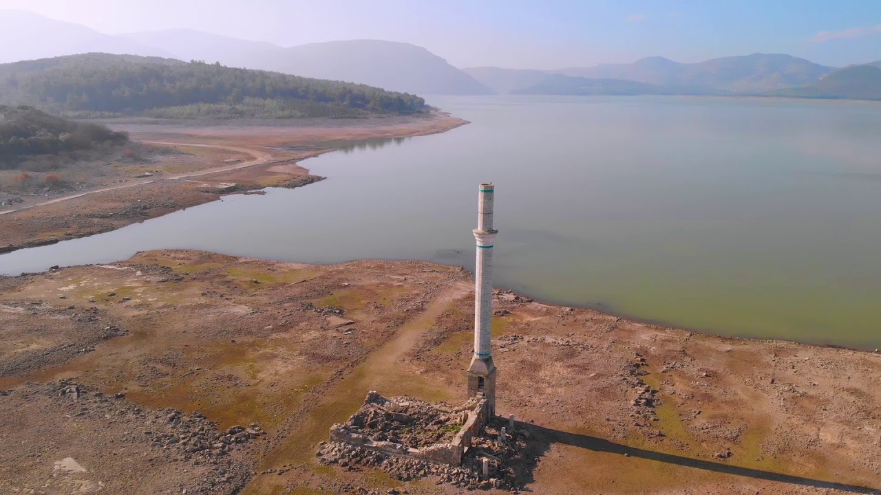 Kuraklık... (İzmir Tahtalı Barajı Eski Bulgurca köyü, DJI Mavic Air)