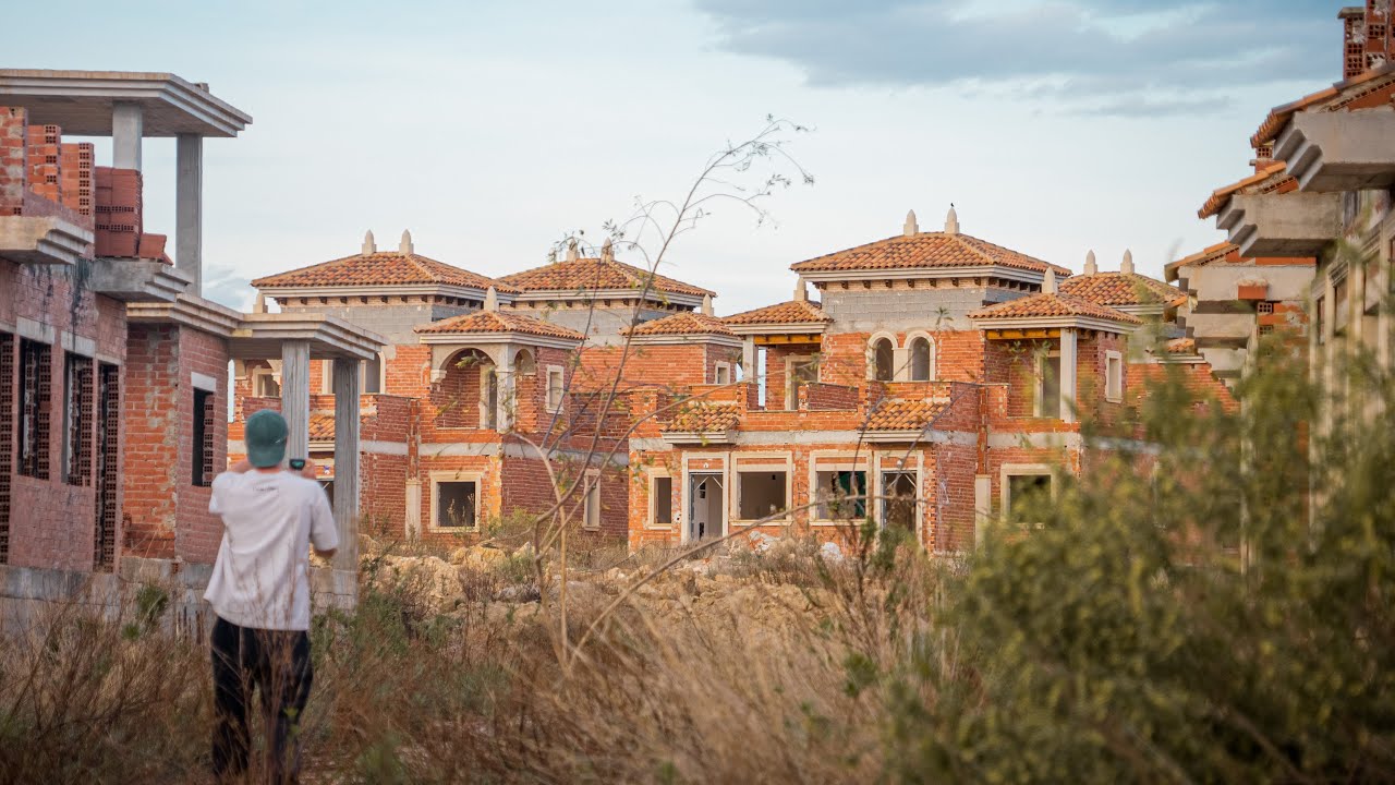 LE SCANDALE DES VILLES FANTOMES EN ESPAGNE ! (Urbex)