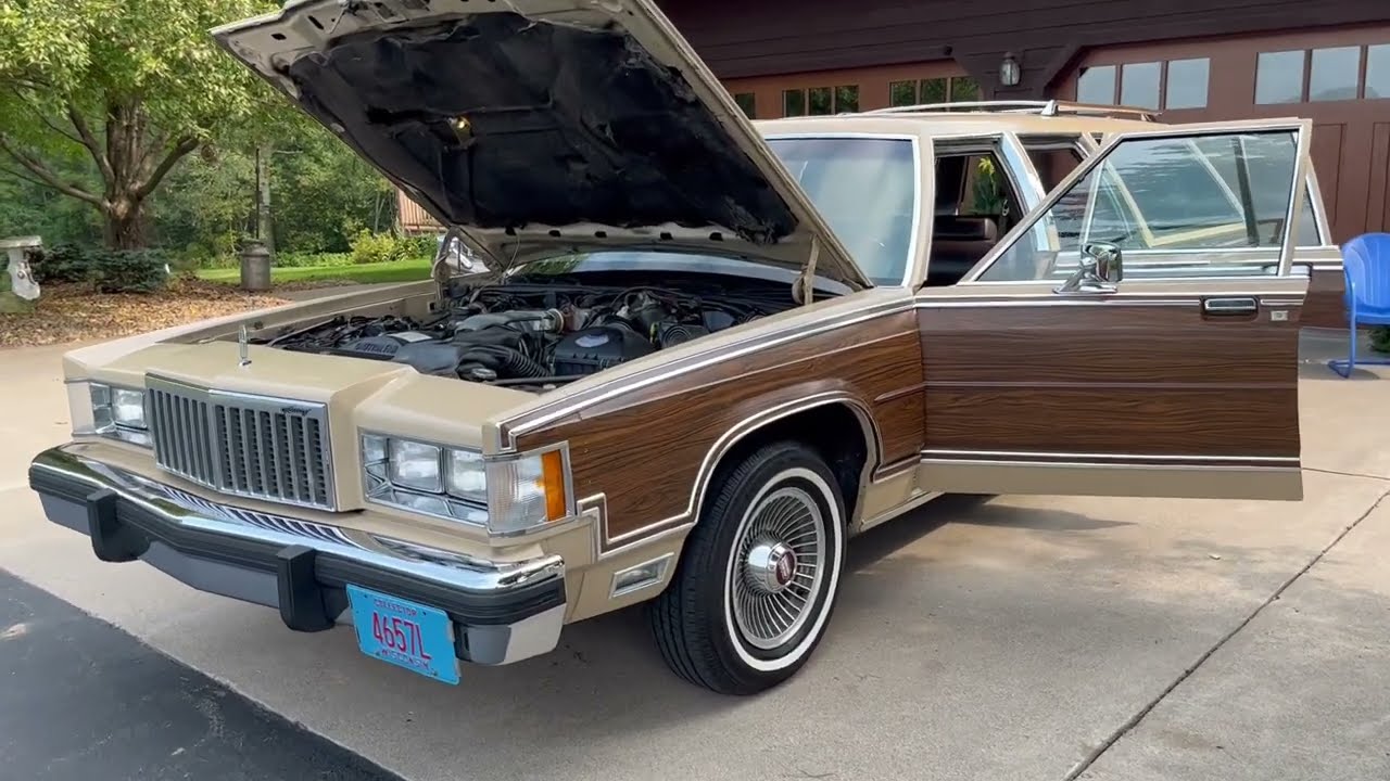 1986 Mercury Colony Park Wagon - 5.0L - Only 24k Miles - Like New - Leather & Loaded - Newer Tires!!