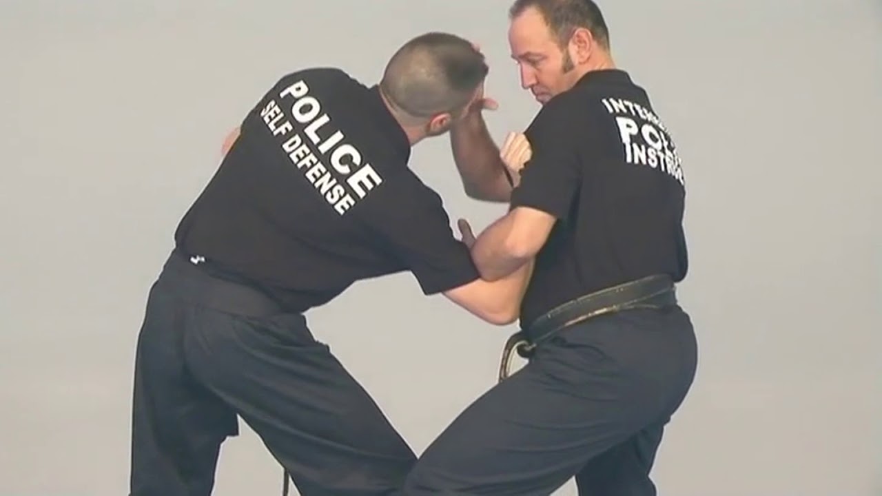 Contrôle par clé de bras
