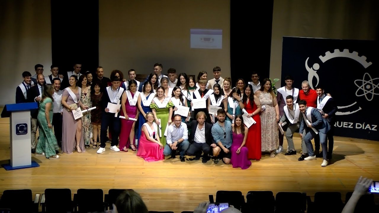 Graduación Bachiller y Ciclos Formativos 2024 IES Vázquez Díaz Nerva