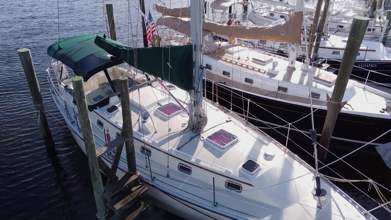Walkthrough Sailing Vessel Water Music - Caliber 40 Sailboat