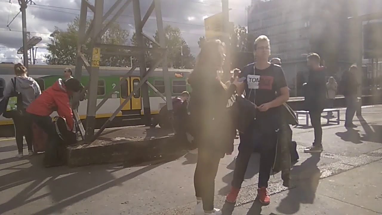 Przejazd EN57AKM-1565 na odcinku Warszawa Wschodnia - Brwinów 18.09.2019