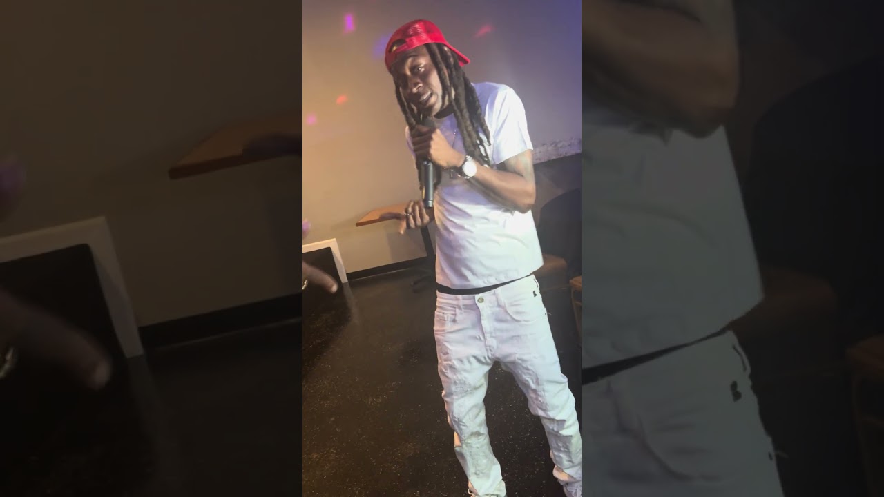 Lil Money Mr. November home crowd Memphis, TN shows him major love at Sidewalk Slim’s birthday bash