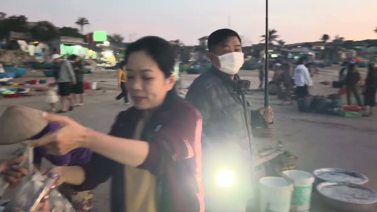 Trải nghiệm chợ biển Xuân Thạnh những ngày giáp Tết 2026