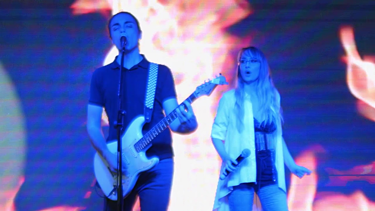 Jak And Freya - Everything Burns ( Anastacia cover )