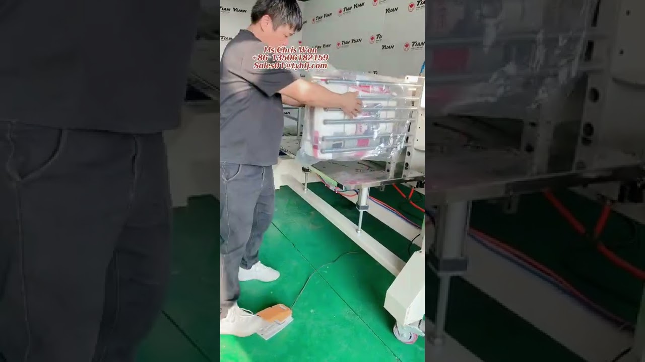 Horizontal compress packing machine for vacuum comforter set pet house cushion toys pillows HFD-6000