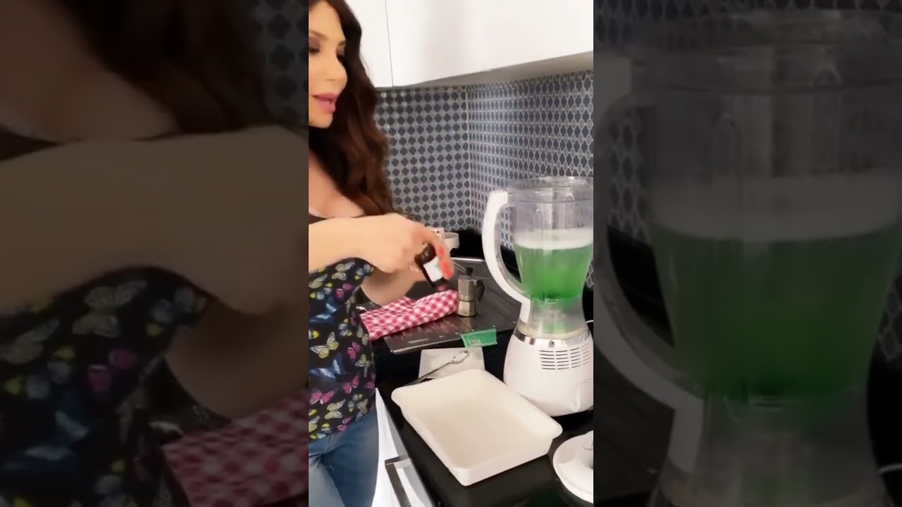 Carmen Di Pietro torna bambina con le bolle di sapone 😂 