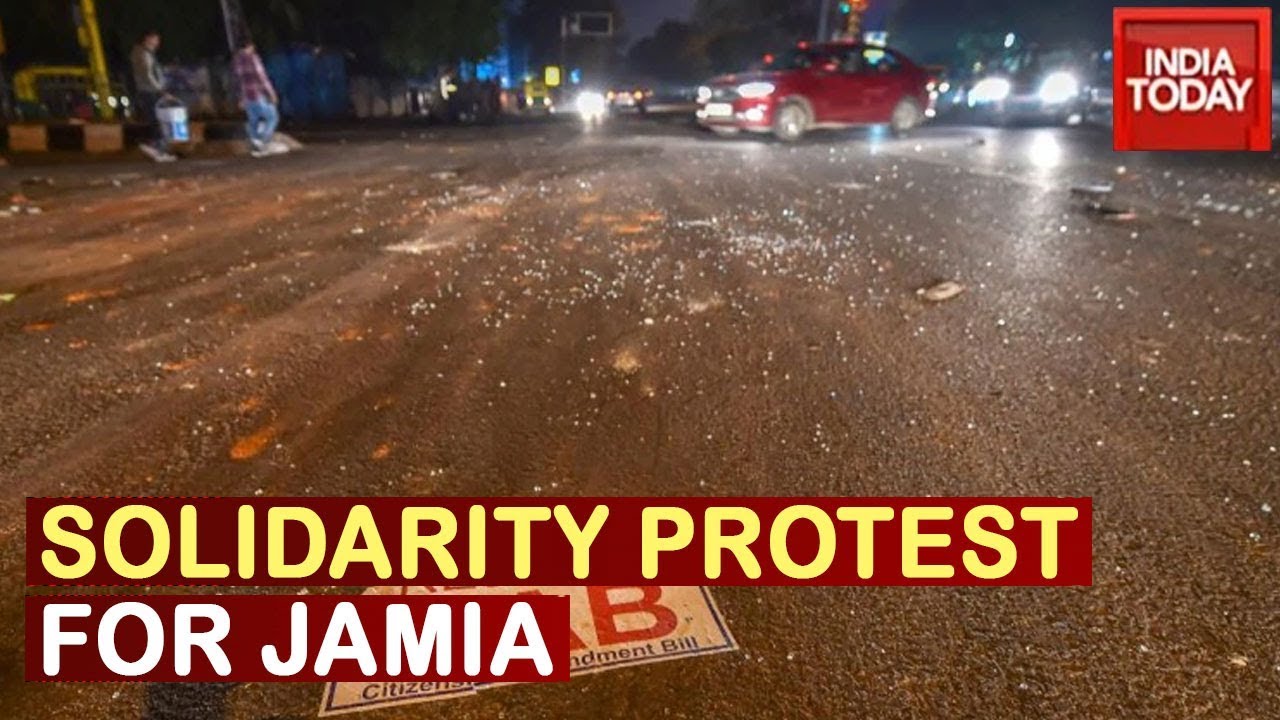 Citizenship Faceoff : Massive Protests In Solidarity Of Jamia Protests In Kerala