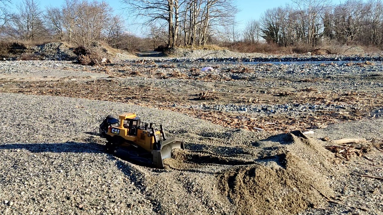 Huina 1569 electric dozer