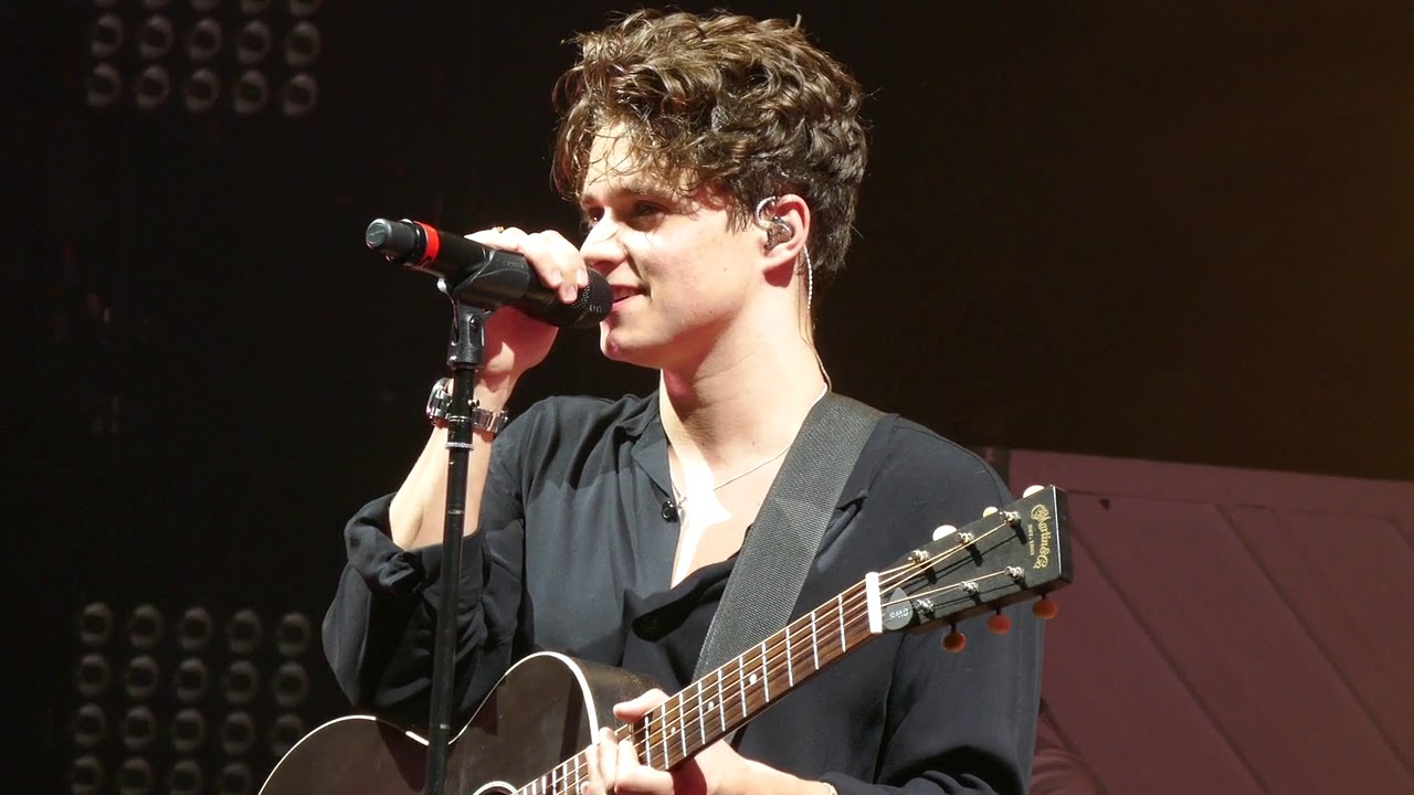 The Vamps - Somebody To You (Acoustic) - Four Corners Tour - Plymouth 27/04/19