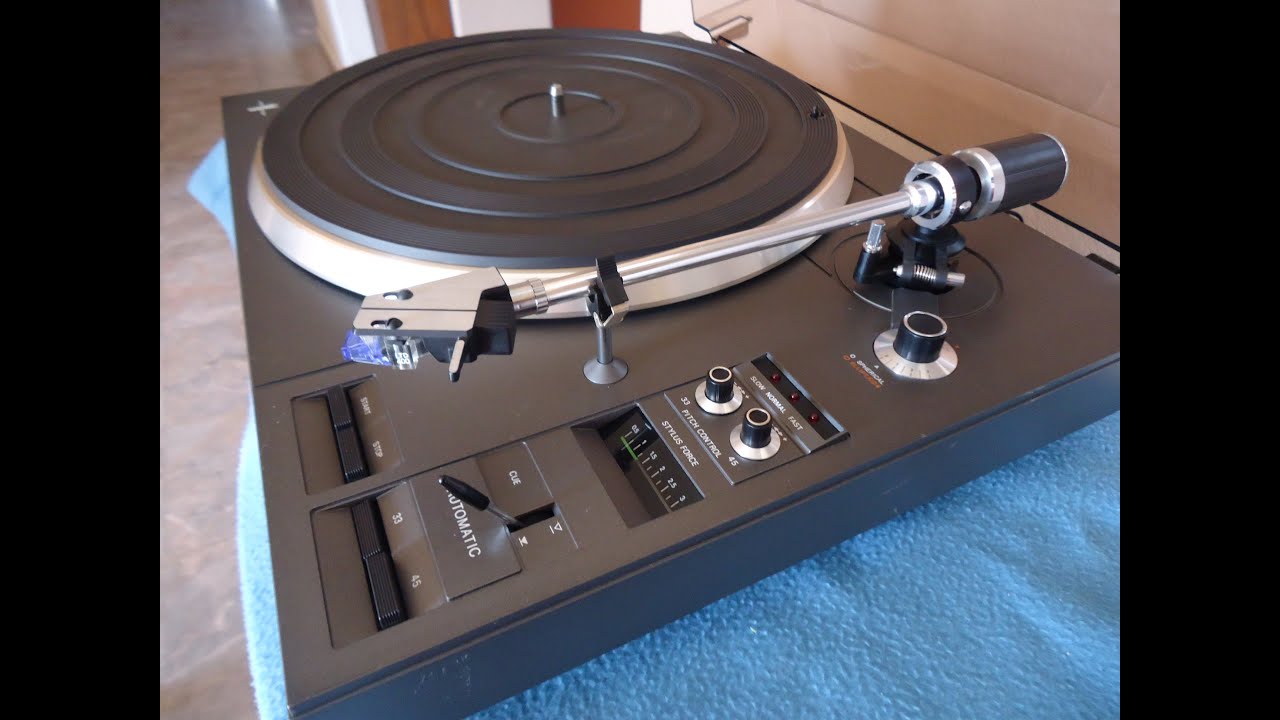 Philips 777 Belt Drive Automatic Turntable _____ (sn-018820496)