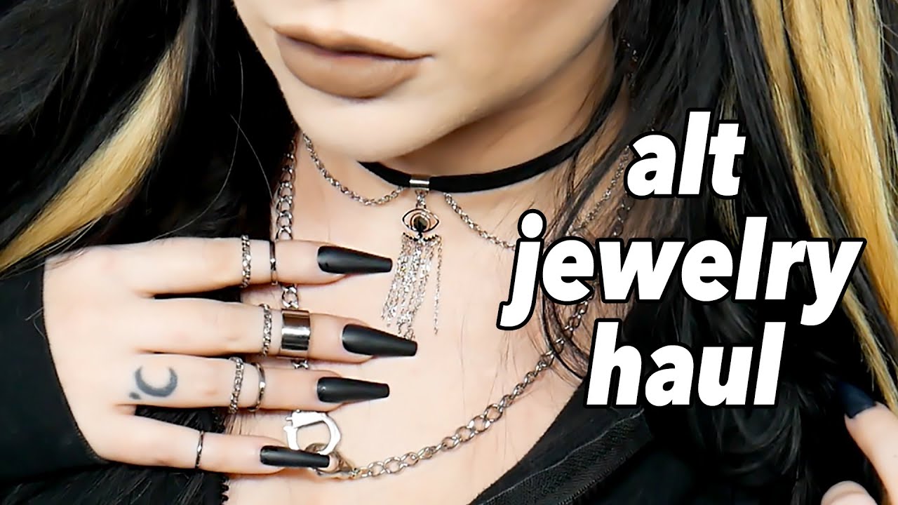 GOTH/ALT JEWELRY UNBOXING & Try On HAUL!!! (Blackhead Jewelry Review)