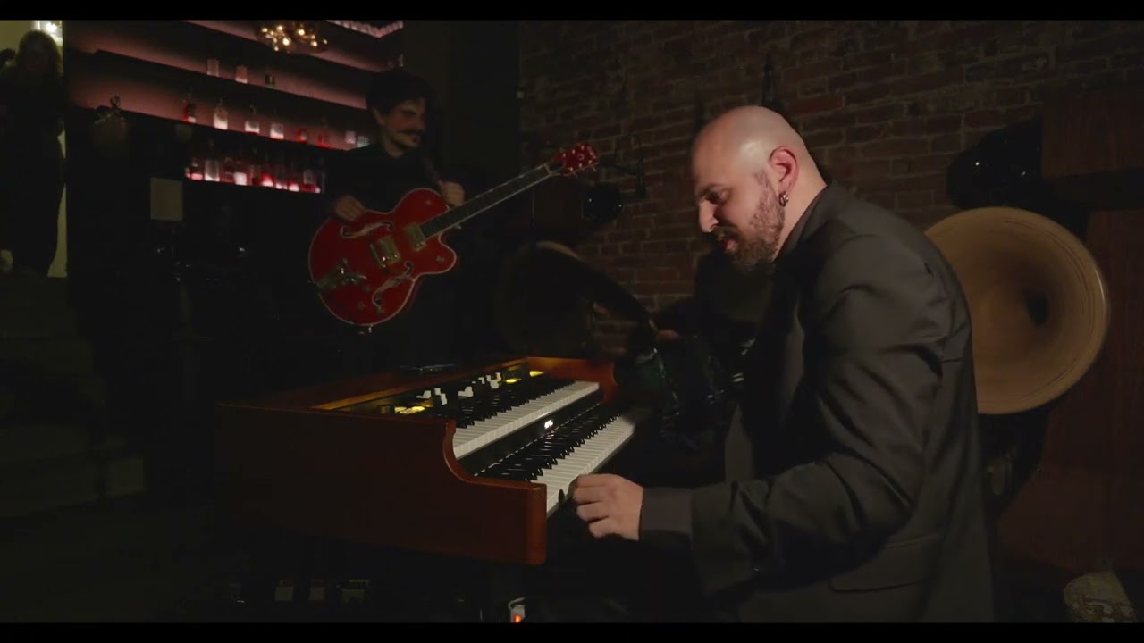 Jimmy Smith's Boogaloo - Vilizar Gichev & Pietro Caroleo Organ Trio (ft. Teodor Toshkov) Ж Jazz Room