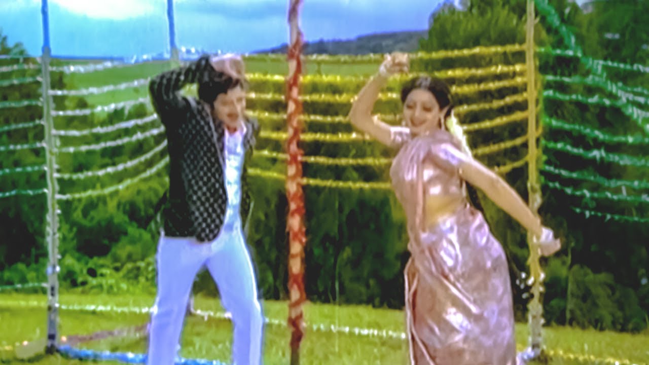 Krishna, Sridevi Evergreen Love Song - Mavoori Magadu Songs | Telugu Video Songs HD