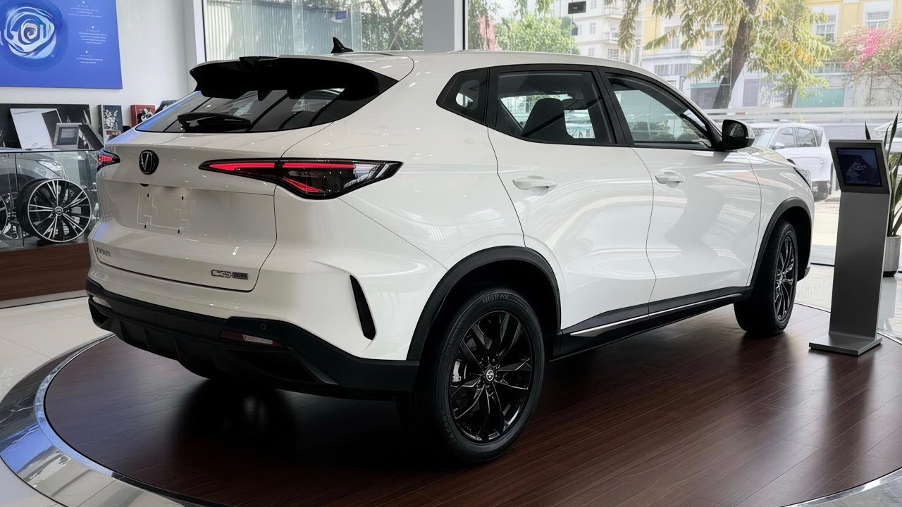 FIRST LOOK! 2026 Changan CS35 Max compact SUV - Interior & Exterior Walkaround