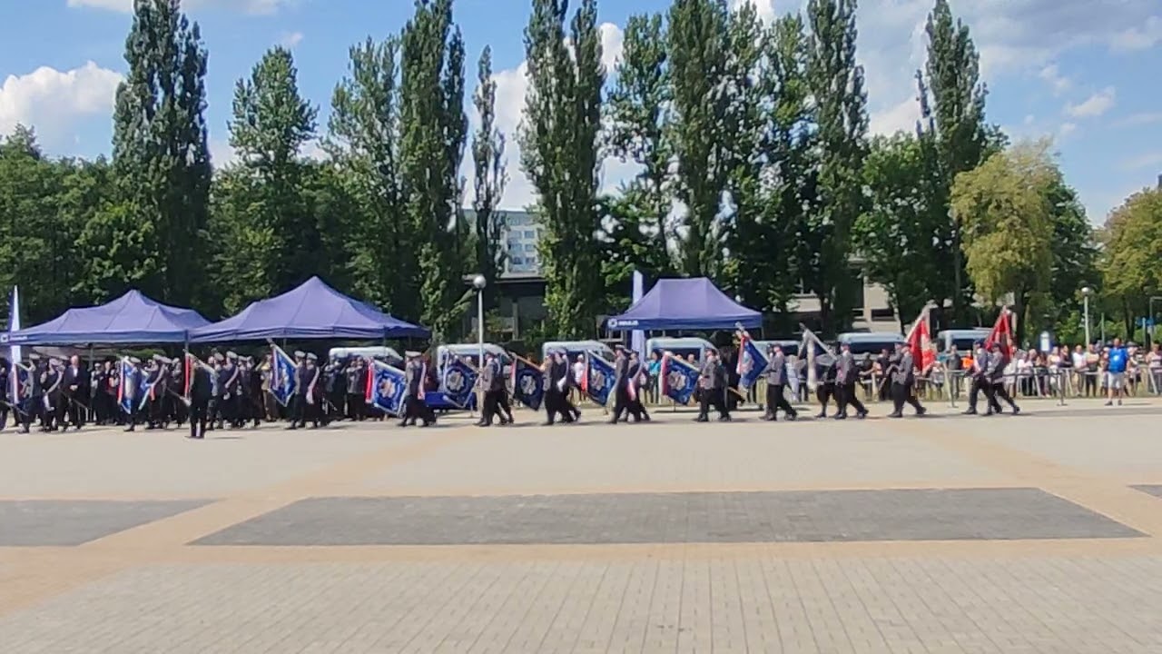 Defilada policjantów