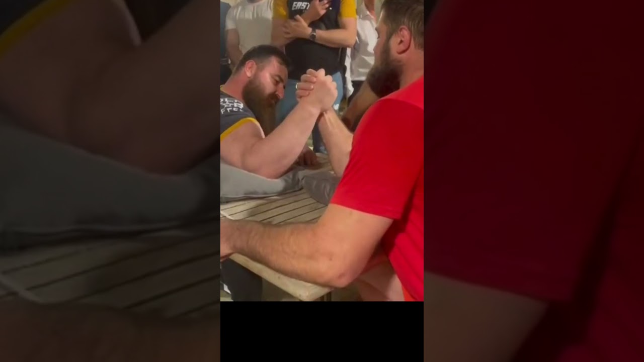 Genadi Kvikvinia🇬🇪 vs Vitaly Laletin🇷🇺 grip up East vs West #armwrestling @devlarratt