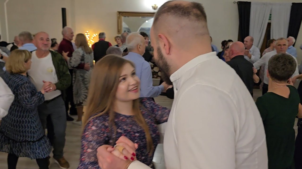 18 01 2025 Młodzież potrafi! Ten film to idealnie pokazuje - piękny taniec Weroniki i Michała!