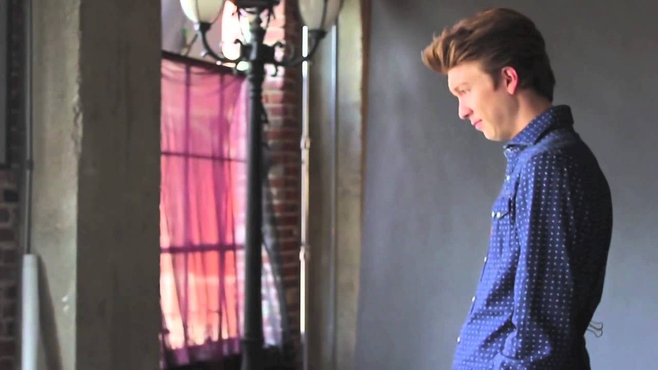 BEHIND THE SCENES + MEN TO WATCH