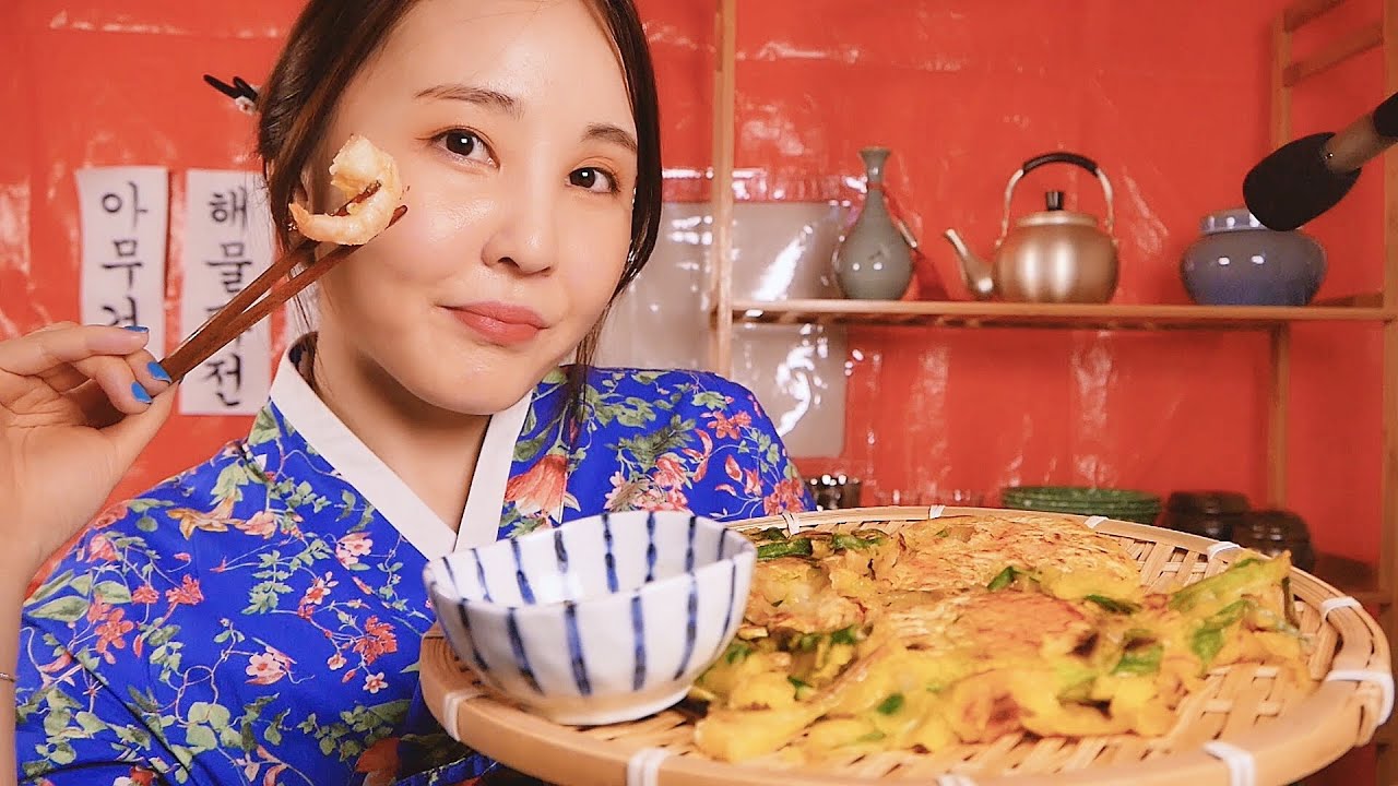 포차 요리 ASMR｜새우, 어묵 먹는 소리｜직접 만든 해물파전, 어묵꼬치｜eating sounds｜mukbang｜eating show
