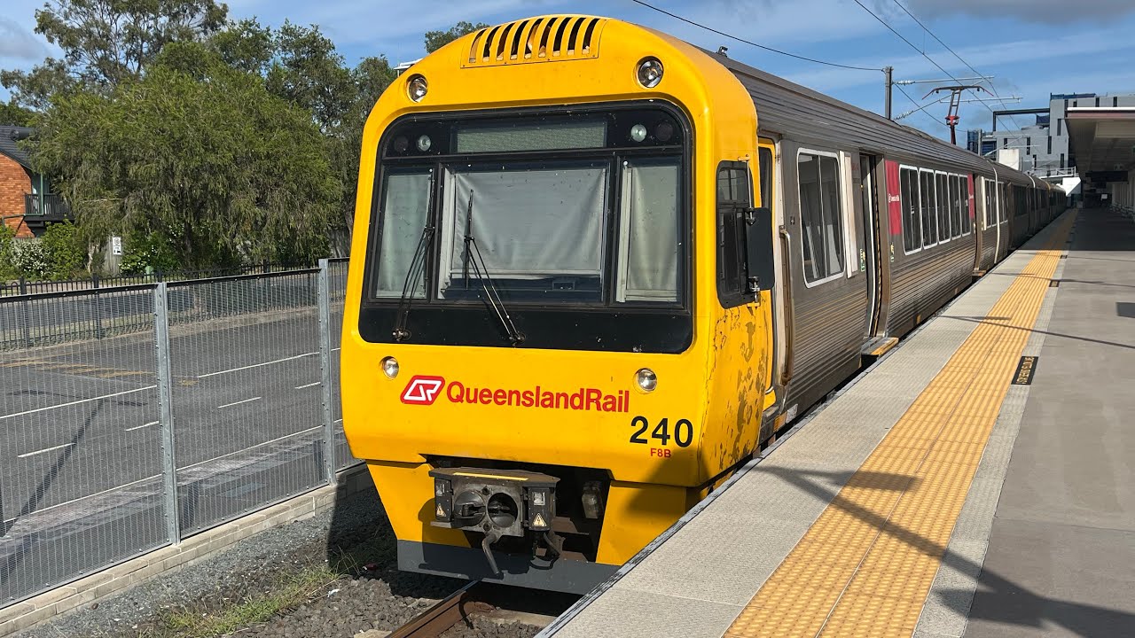 Queensland Rail SMU 245 and SMU 240 walkthrough