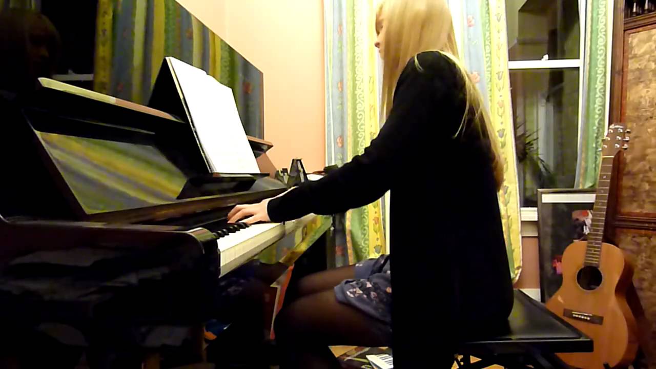 Lara plays Actraiser SNES medley in piano