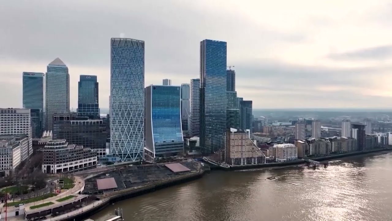 Прибыль HSBC оказалась ниже ожидаемой, несмотря на неожиданные убытки в размере 400 миллионов дол...
