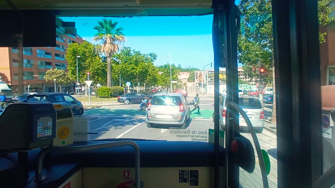 Recorrido en la l&iacute;nea M1 de Tusgsal de Sant Crist al Centro de Badalona Autob&uacute;s N&deg;. 576