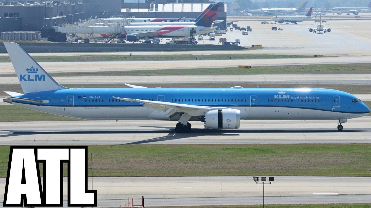 ATL&rsquo;s Spring Rush is INSANE! 30 Minutes of Delta A330-900, 767 BCRF & Heavy Departures ✈️ | 4K