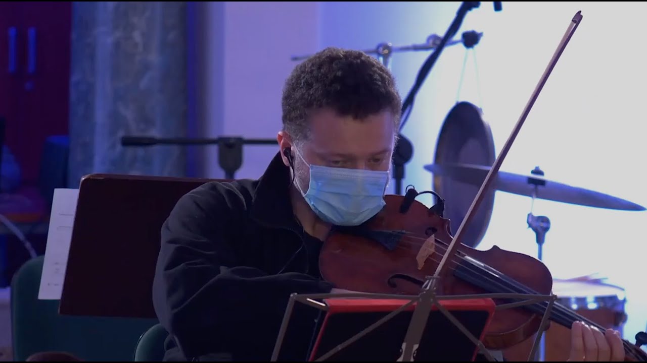 Aleksandra Słyż – Iridescence II for violin, viola, cello and live electronics (2020)
