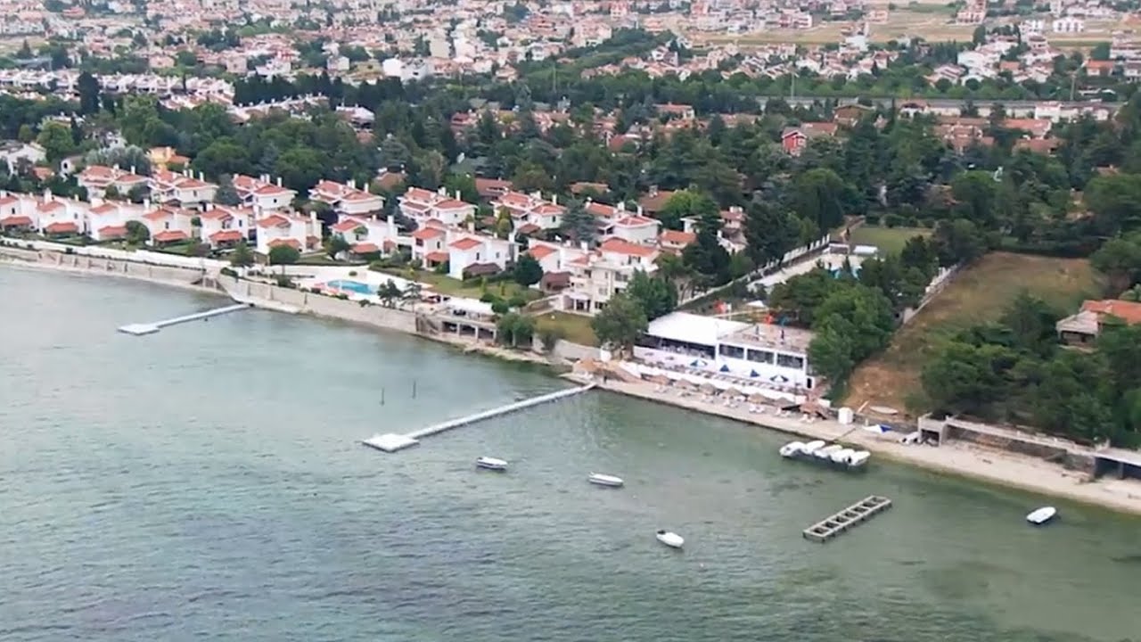 Yeniçiftlik Sahili