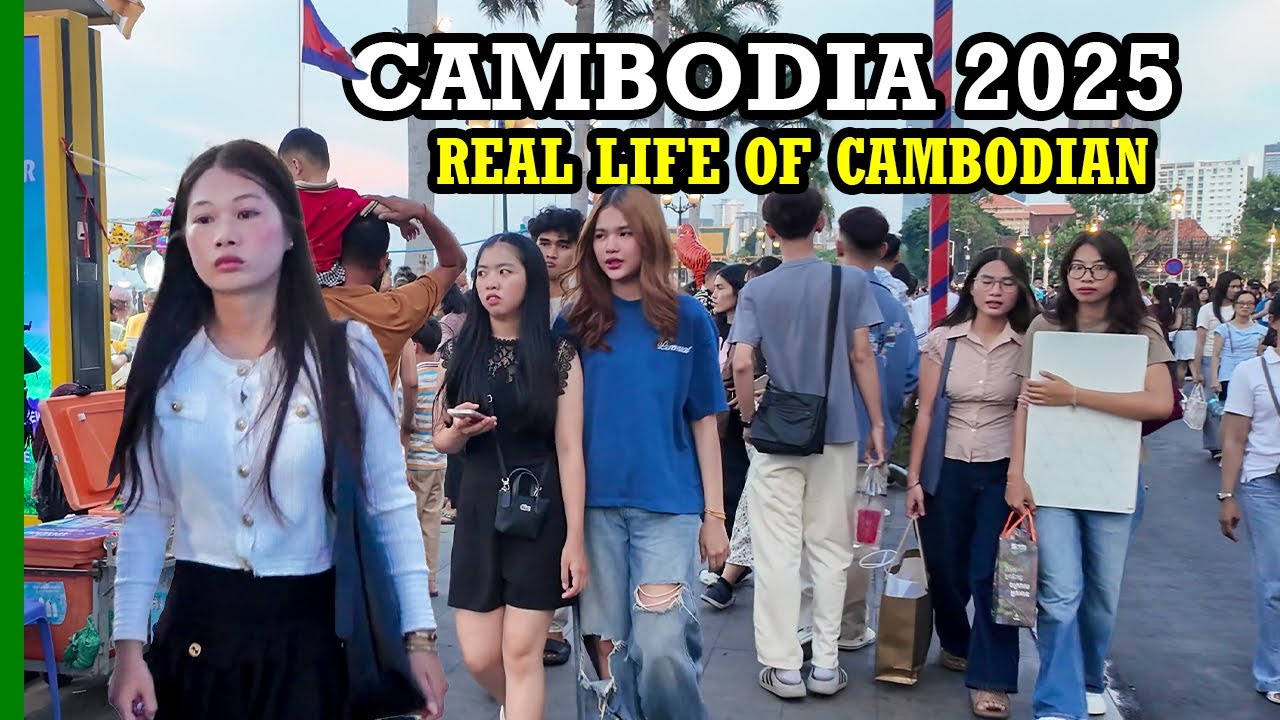 PHNOM PENH CITY, CAMBODIA: Evening walking tour [4k]