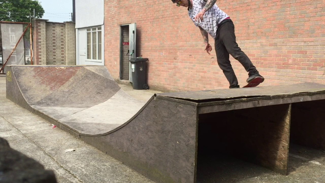 Learning to Skate #fakeskater