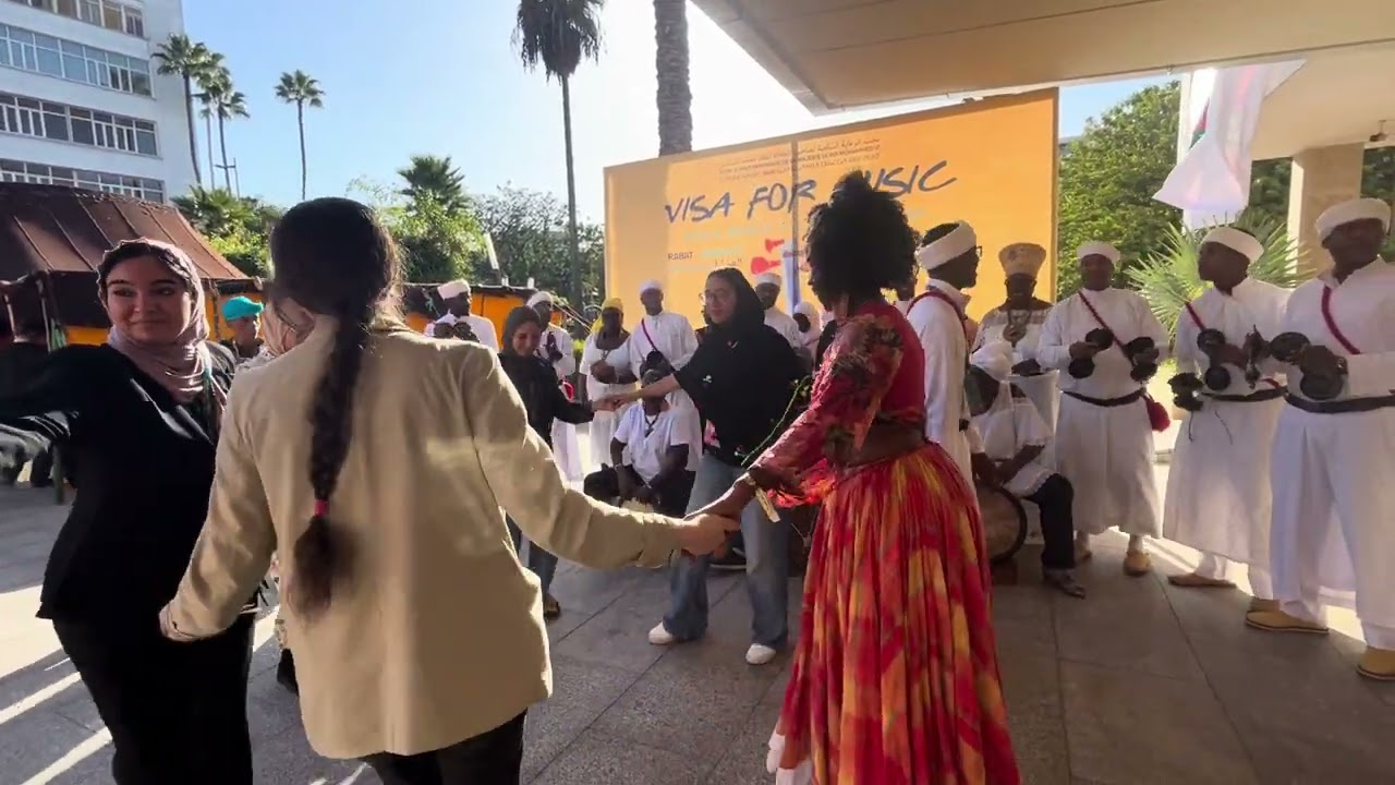 Gwoka-Gnawa Maroc LanmouFanmka de Marie Falavier, Véwonik Gamer, Krédito et les Maîtres Gnawa Guinée