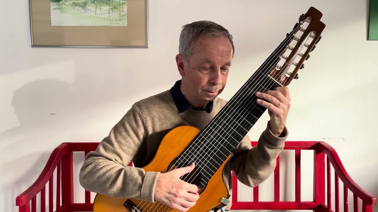 J.S.Bach : Double to the Sarabande from violin partita no 1 . G&ouml;ran S&ouml;llscher 11-str alto guitar