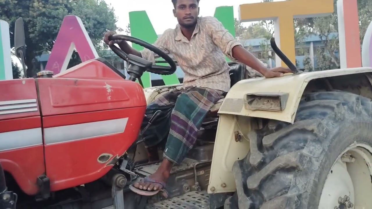 এই ভিডিও ও কথপোকথন প্রমাণ করে,ইউএনও সরাসরি মাটি পরিবহন ও মাটি ব্যাবসার সিন্ডিকেটের সাথে জড়িত।