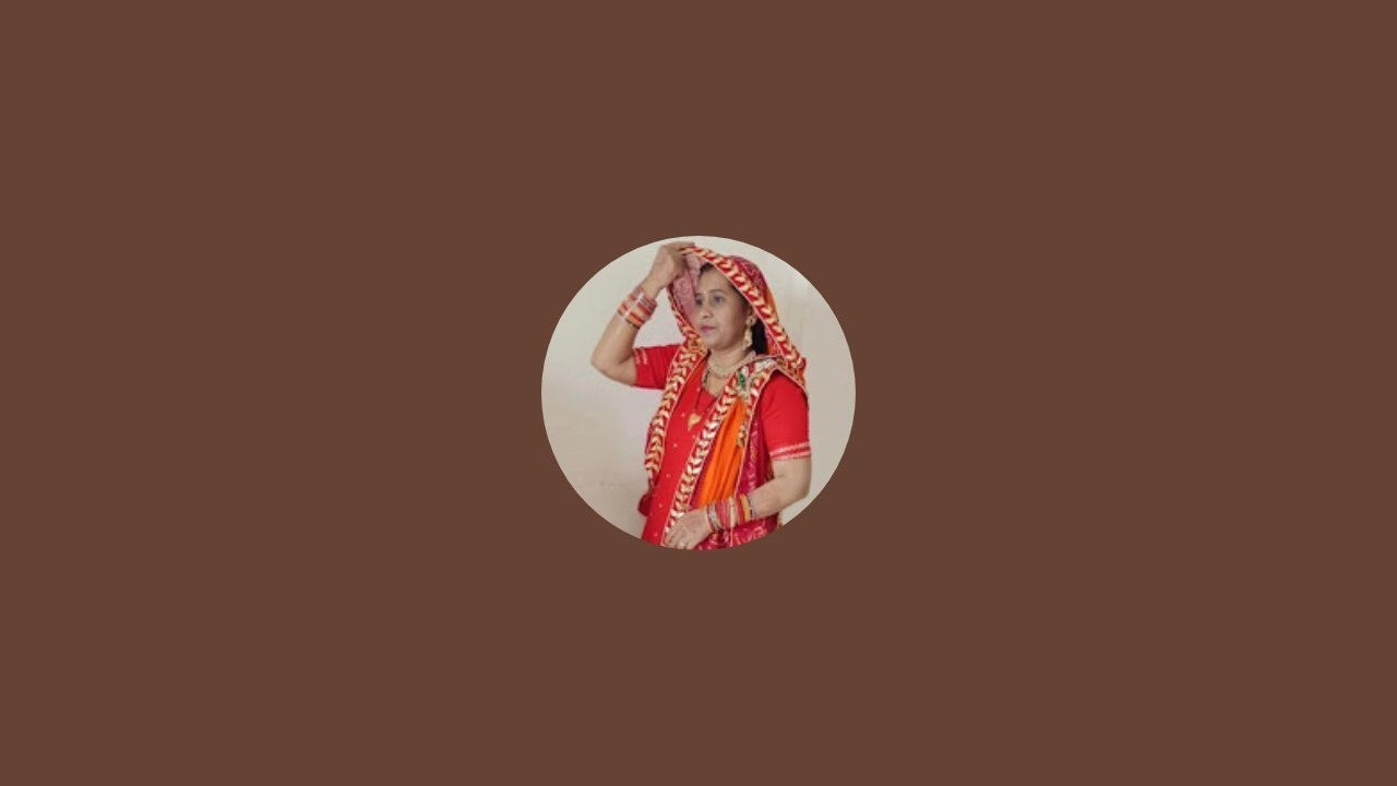 Anita Fashion Designer  is live