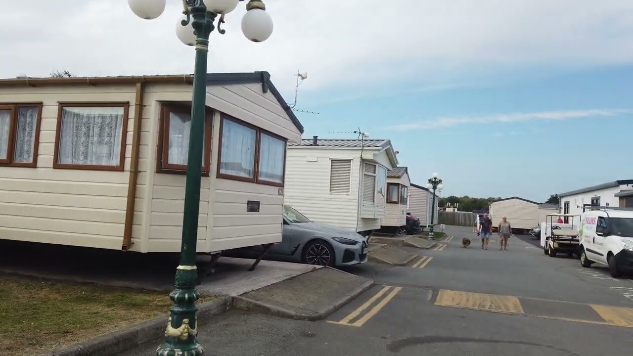 PALINS Caravan Site - Towyn / Kimmel Bay near Rhyl North Wales. - 4K Walk through