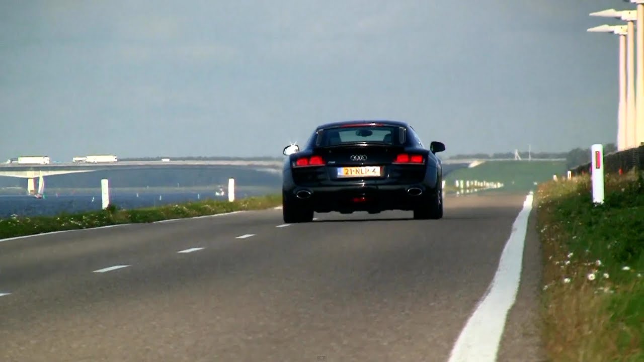 Audi R8 V10 Review - Hartvoorautos.nl - English subtitled